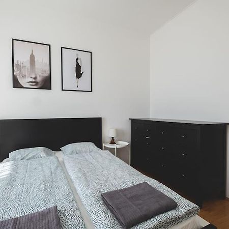 Apartament Bright Downtown Balcony Retreat Budapeszt Zewnętrze zdjęcie