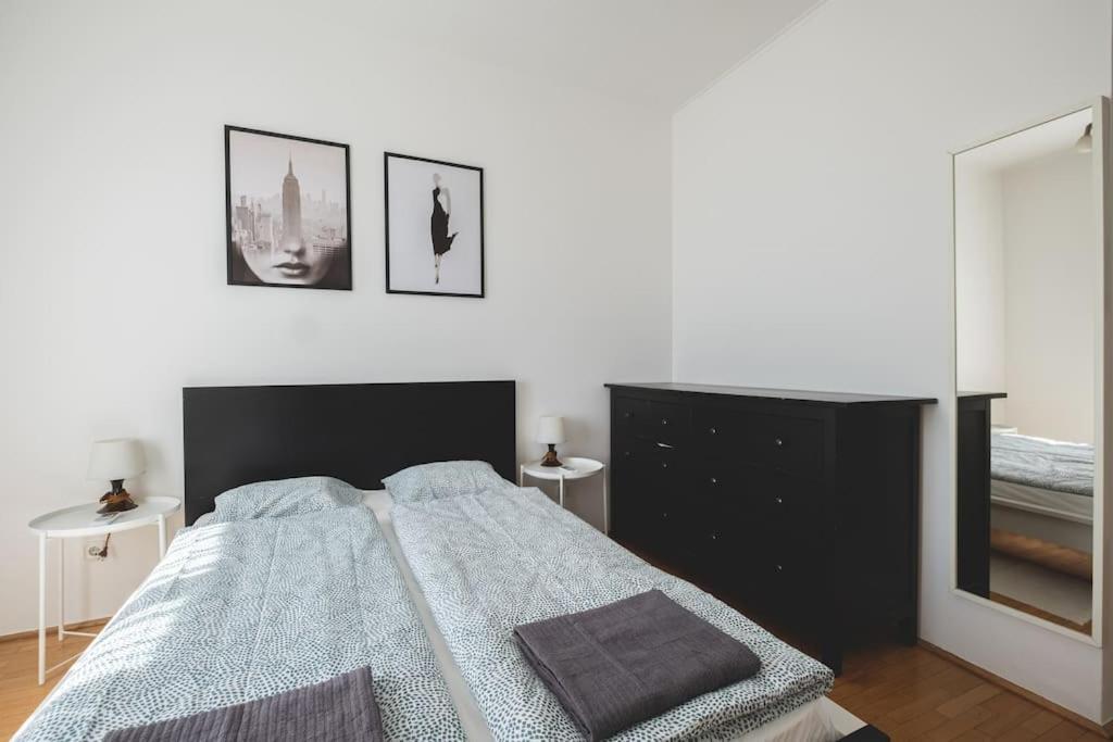Apartament Bright Downtown Balcony Retreat Budapeszt Zewnętrze zdjęcie