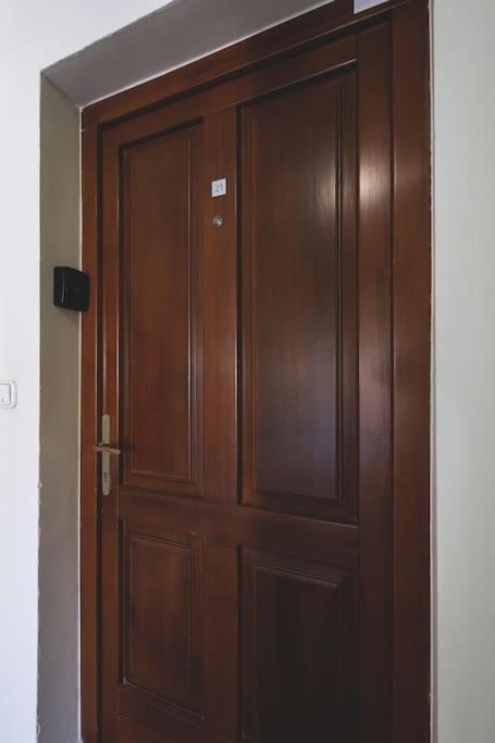 Apartament Bright Downtown Balcony Retreat Budapeszt Zewnętrze zdjęcie